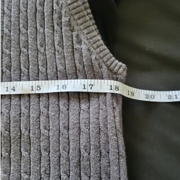 Shu Shu Gray Turtleneck Sleeveless Knit Top - XL - Picture 5 of 6